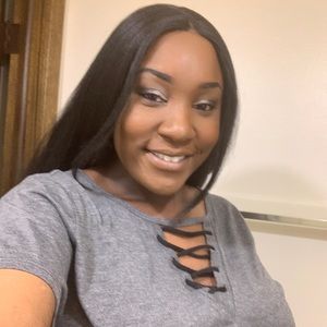 Meet your Posher, Charvonne